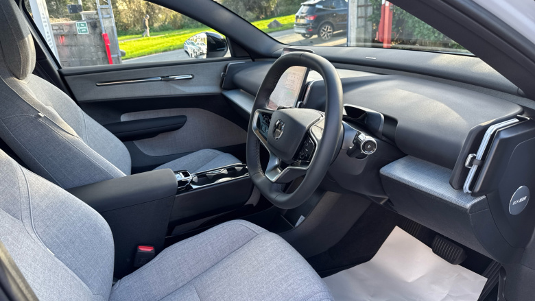 Volvo EX30 200kW SM Extended Range Ultra 69kWh 5dr Auto Electric Estate